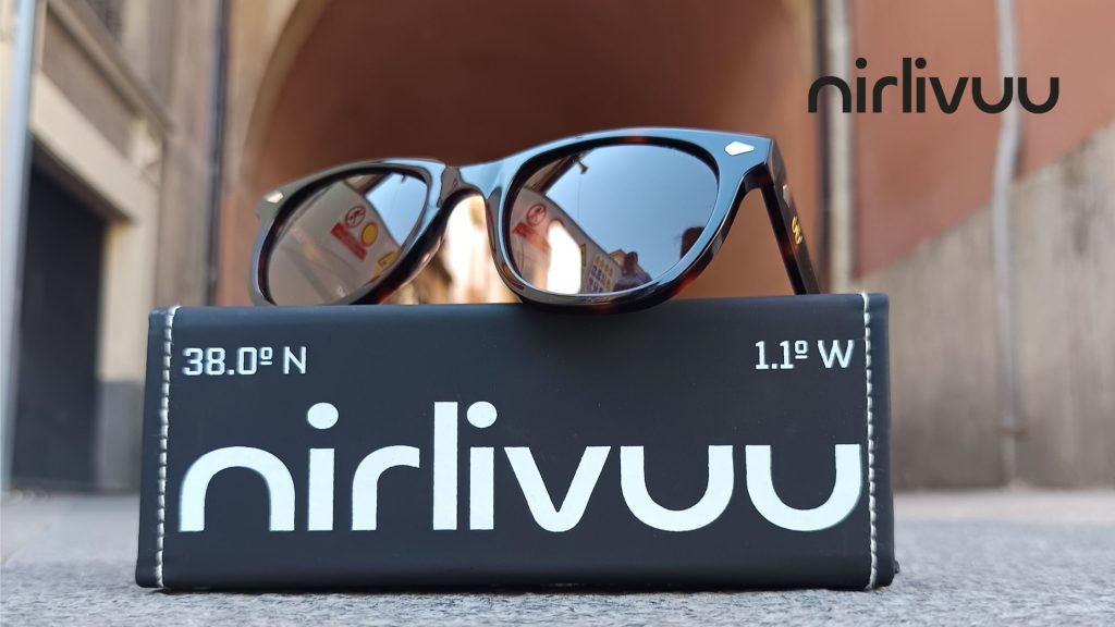 gafas modernas de sol